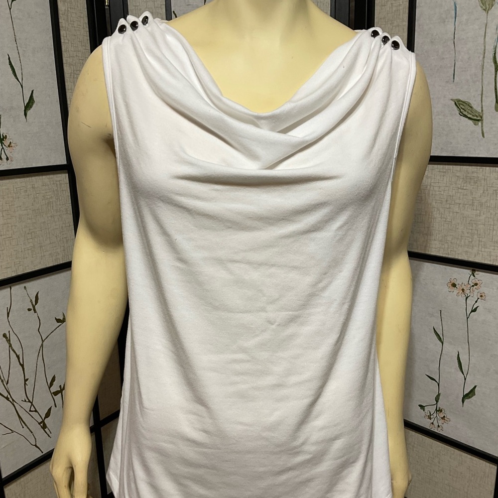 R.Q.T. Sleeveless White Knit Top